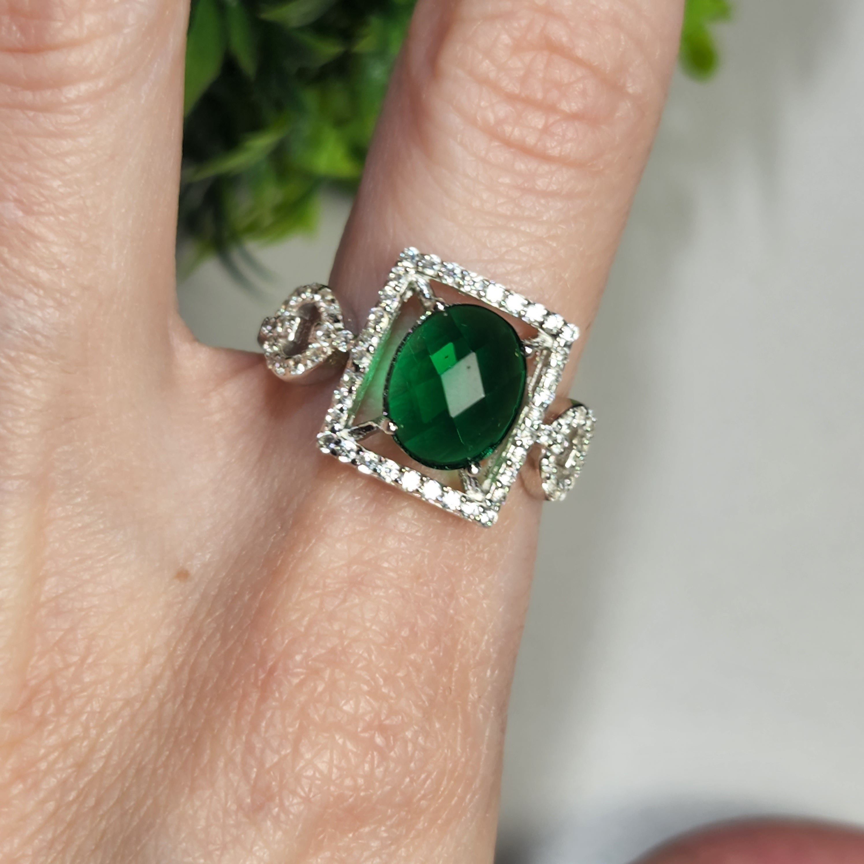 925 Sterling Silver Art Deco 2024 Green Stone Ring